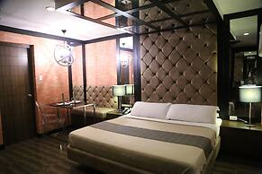 Victoria Court Las Piñas