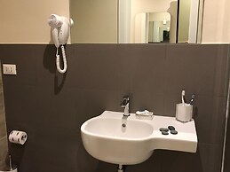 Honey Rooms