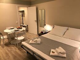 Honey Rooms