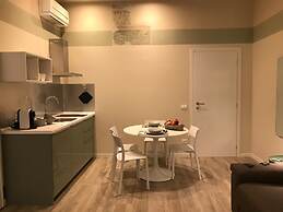Honey Rooms