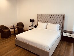 La Fontana Hotel