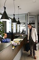 Square Hotel
