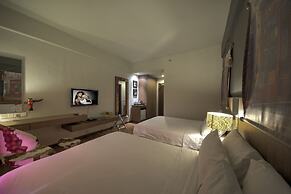 Arenaa Deluxe Boutique Hotel