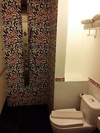 Arenaa Deluxe Boutique Hotel