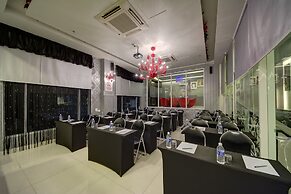 Arenaa Deluxe Boutique Hotel