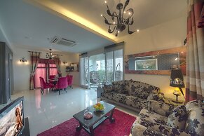 Arenaa Deluxe Boutique Hotel