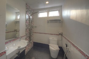 Arenaa Deluxe Boutique Hotel