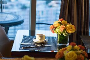 THE L.A.HOTEL
