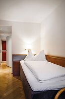 BLUME. - Baden Hotel & Restaurant