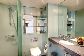 Ramada Encore by Wyndham Kyiv