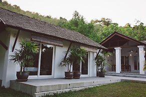 Koyao Bay Pavilions