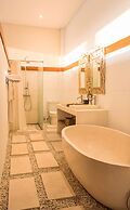 Cattleya Suite by Marbella