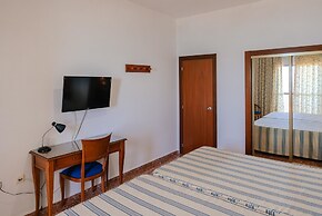 Port Europa Hotel