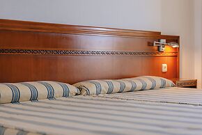 Port Europa Hotel