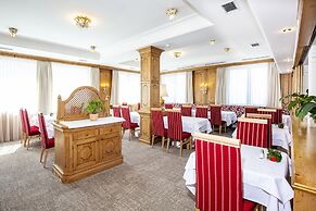 Hotel Serles