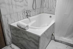 Inkari Suites Hotel