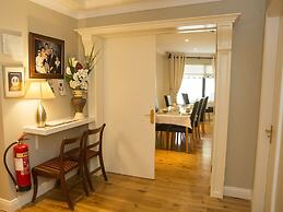 Hillview House