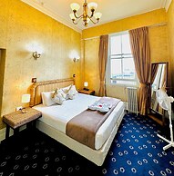 The Esplanade Hotel