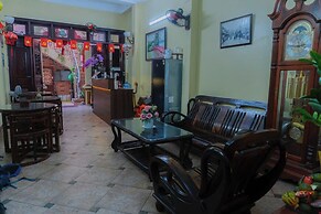 Il Divo Hostel