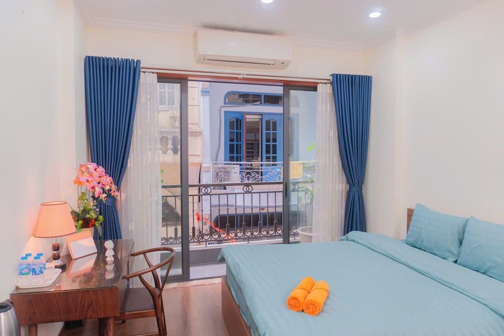 Il Divo Hostel