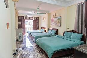 Il Divo Hostel