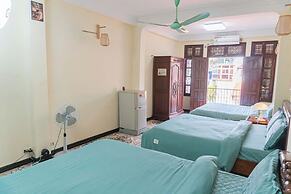 Il Divo Hostel