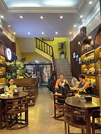 Il Divo Hostel