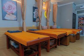 Il Divo Hostel