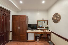 Prince II Hotel