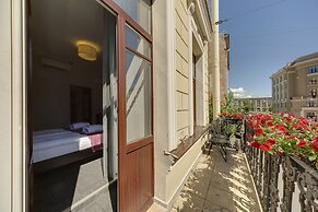 Mary Hotel