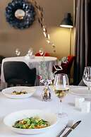 Mary Hotel