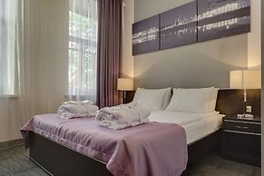 Mary Hotel