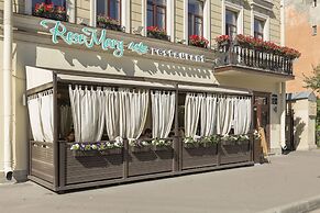 Mary Hotel