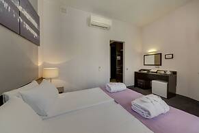 Mary Hotel