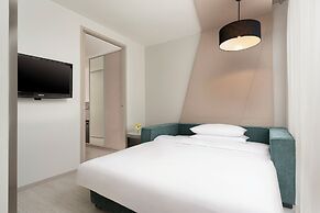 Hyatt Place Bangkok Sukhumvit 1