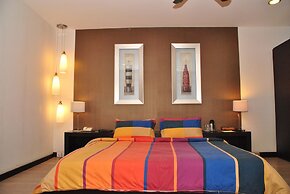 Hotel Aurora Towers
