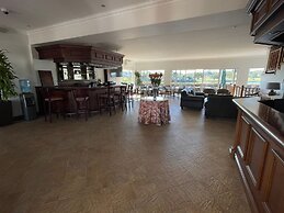 Kingfisher Lodge
