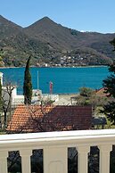 Bella Vista
