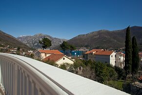 Bella Vista
