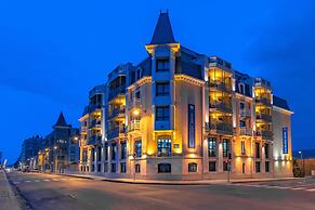 Hôtel Le Nouveau Monde