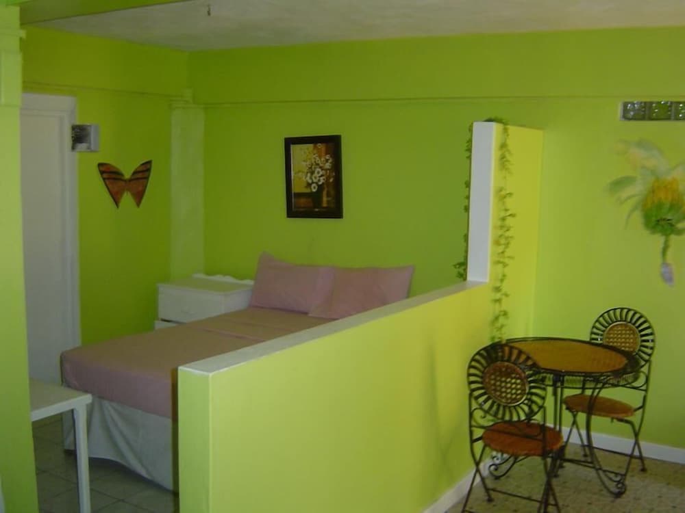 Bay Hill Apartments