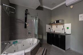 Residence Suites Hotel