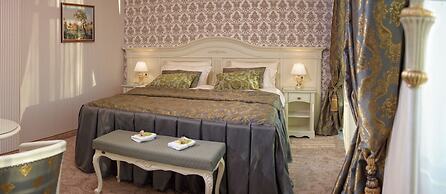 Savoy Hotel