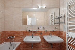 Spa Hotel Savoy