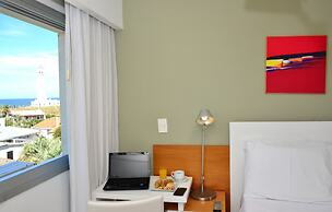 UY Proa Sur Hotel