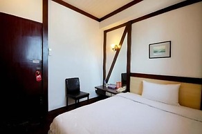 Traveler Hotel