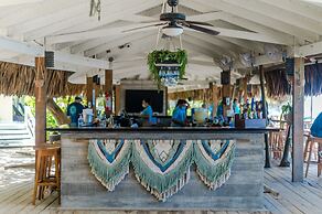 Paradise Beach Resort & Dive Center
