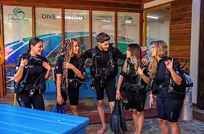 Paradise Beach Resort & Dive Center