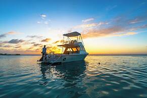Paradise Beach Resort & Dive Center