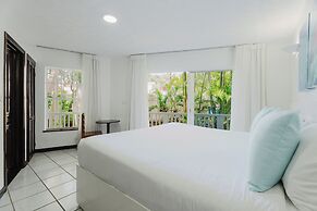 Paradise Beach Resort & Dive Center